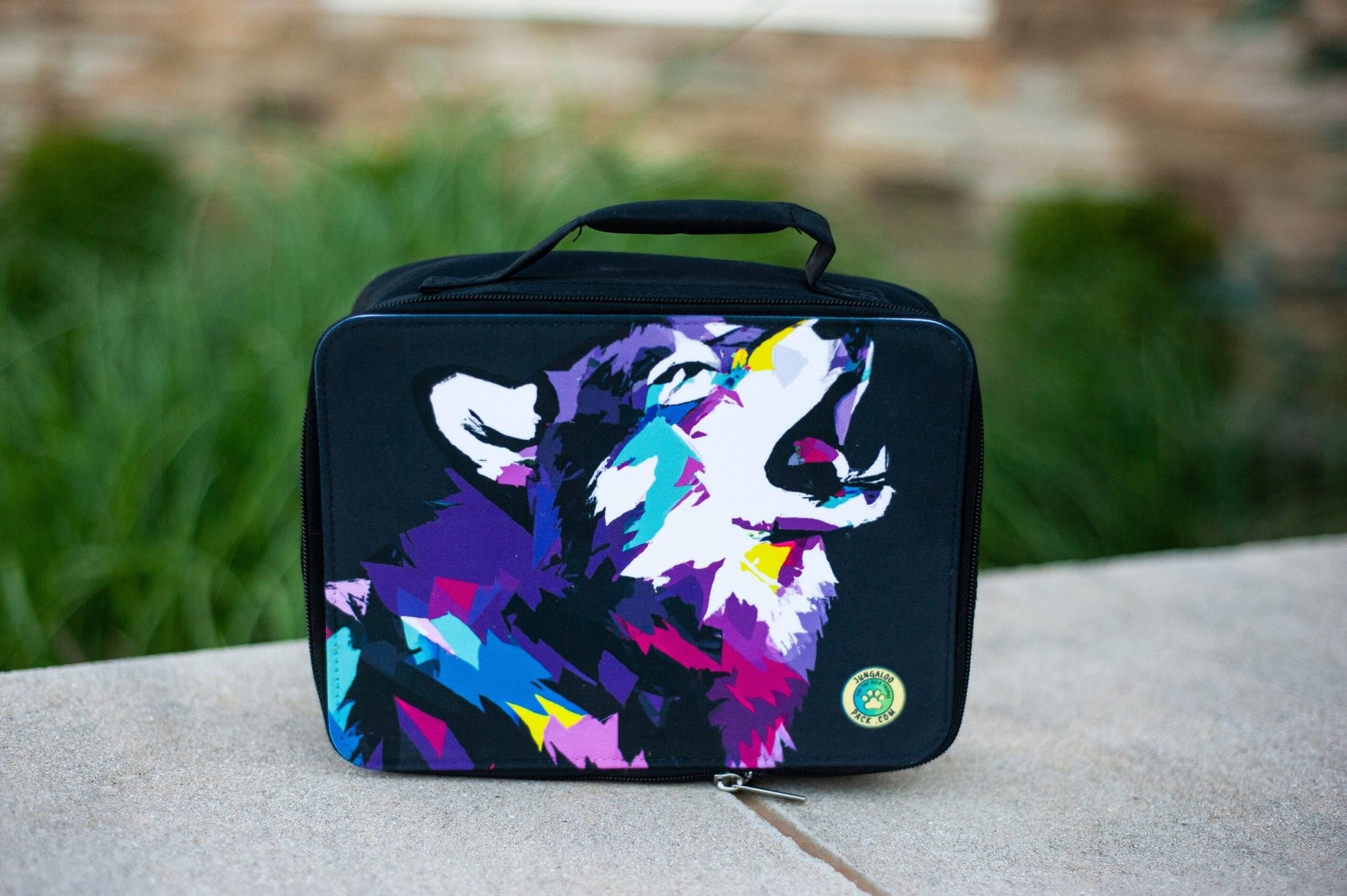 Gray Wolf Lunchbox 1 - Jungaloo
